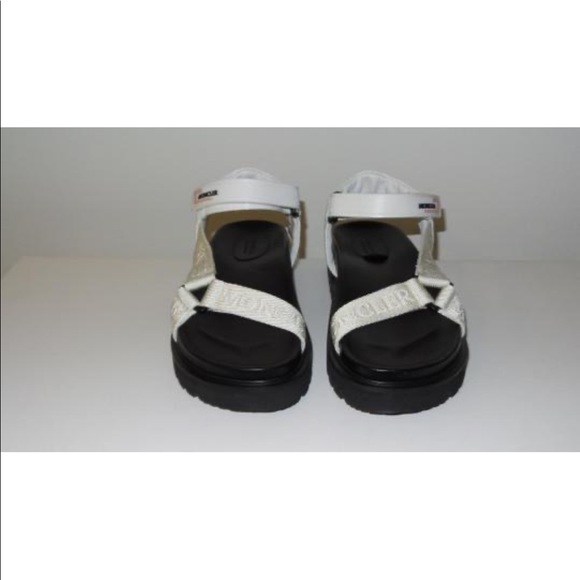 MONCLER TOUCH-STRAP WHITE FLAT SANDALS - Picture 6 of 9